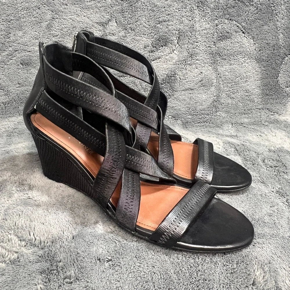 Donald J Pliner Black Leather Strappy Wedge Sandal Heel 8.5N Womens Designer